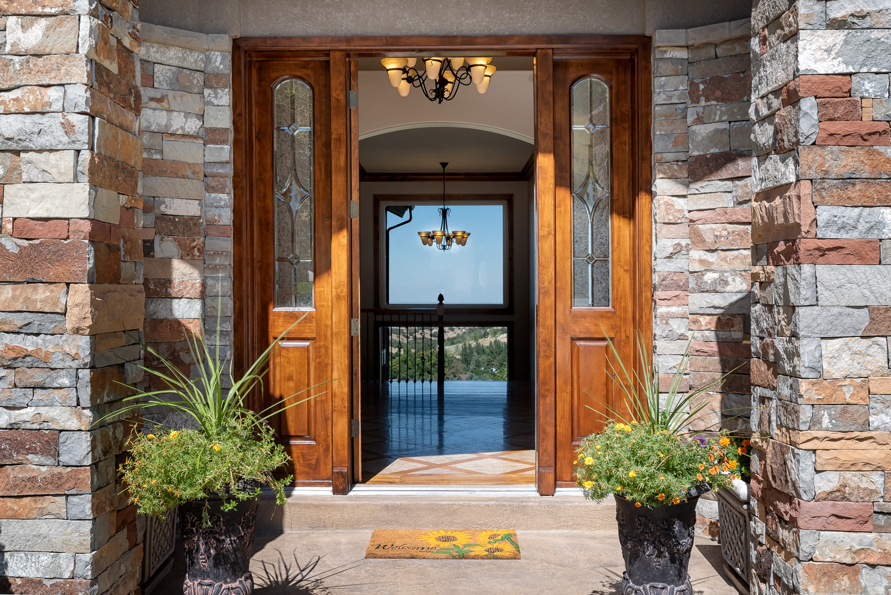 LUXURY LIFESTYLE LIVING Salt Lake Real Estate LUXURY LIFESTYLE LIVING Salt Lake Real Estate