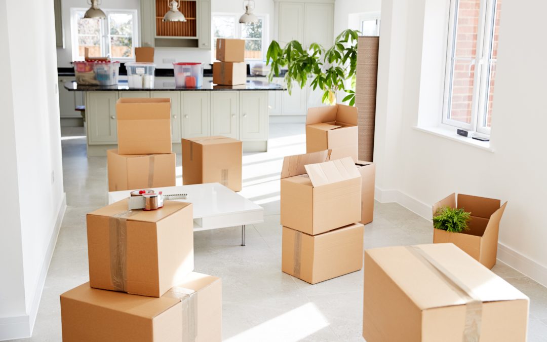 6 TIPS TO HELP YOU DOWNSIZE BEFORE MOVING